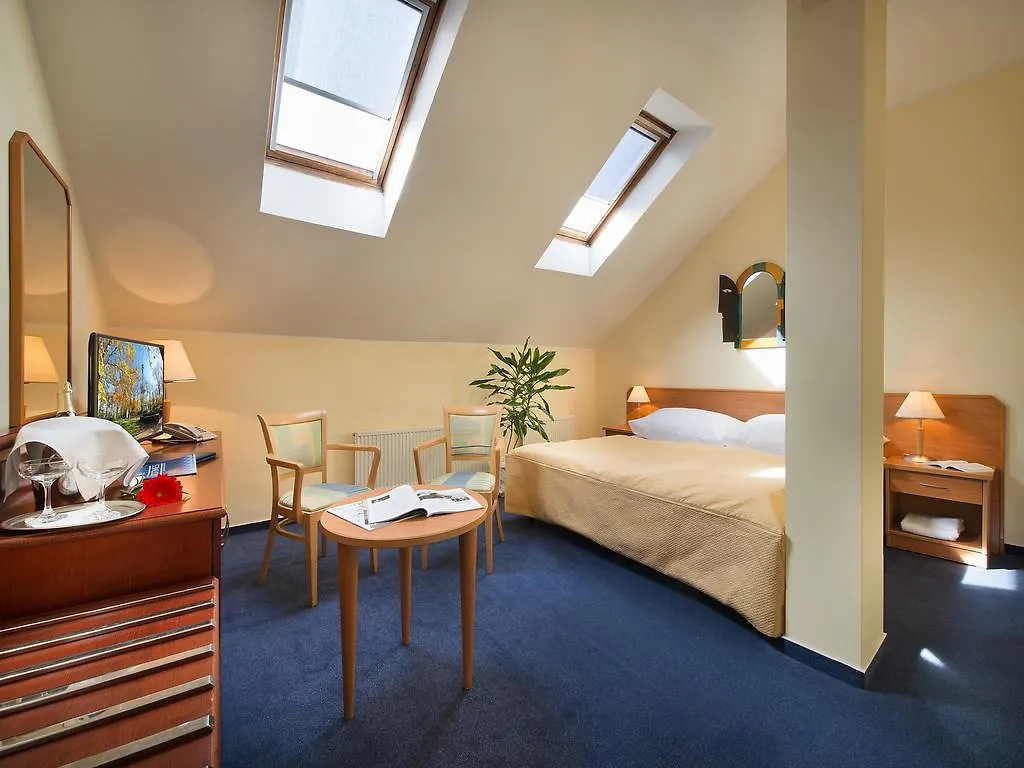 Ea Hotel Tosca Prague