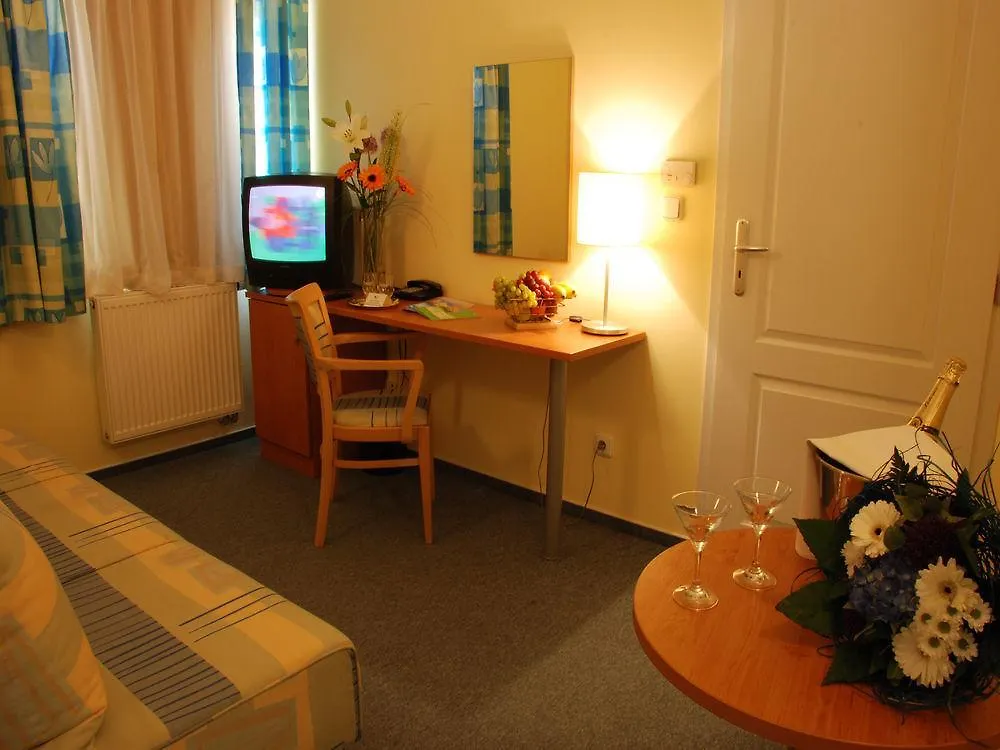 Ea Hotel Tosca Prague
