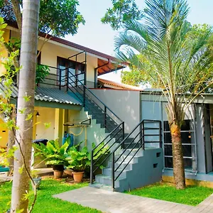 Morning Star Resort Negombo