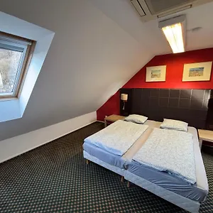 Excellent In Center 5 Min Walk From The Colonnade Appartement
